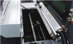 Máquina Inline do controle da qualidade de impressão com sistema aplainando de sopro avançado